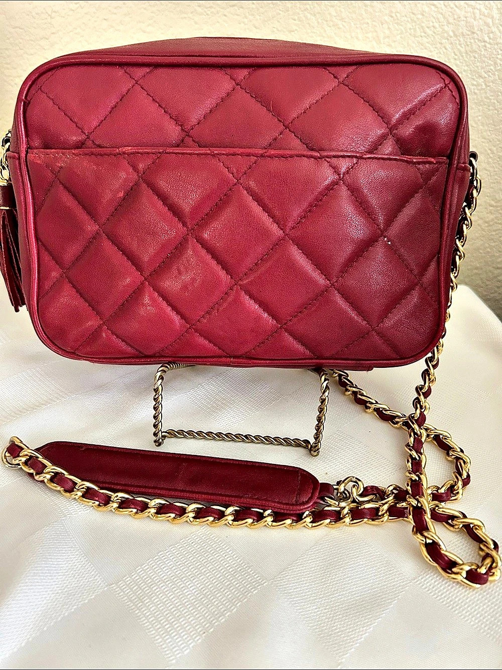 Quilted Cross Body Shoulder Bag in Red